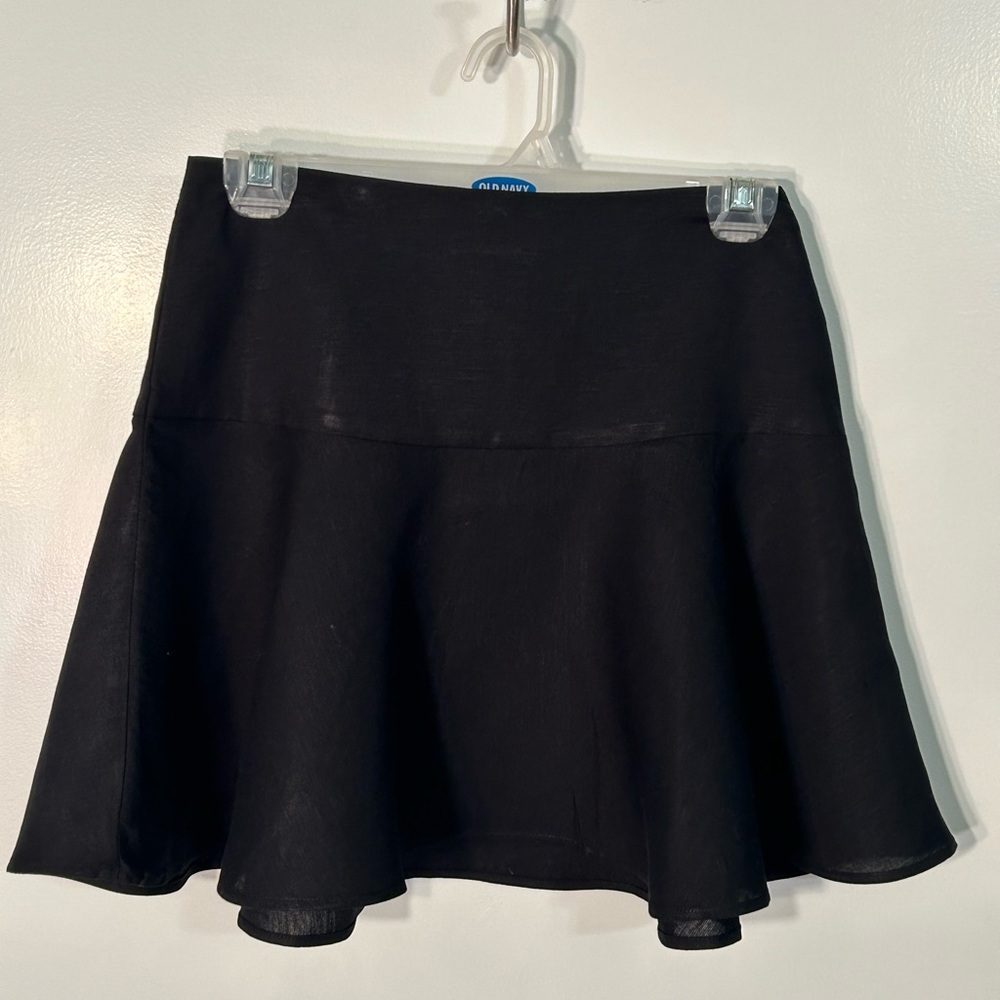 H&M black mini skirt size 2 NWT